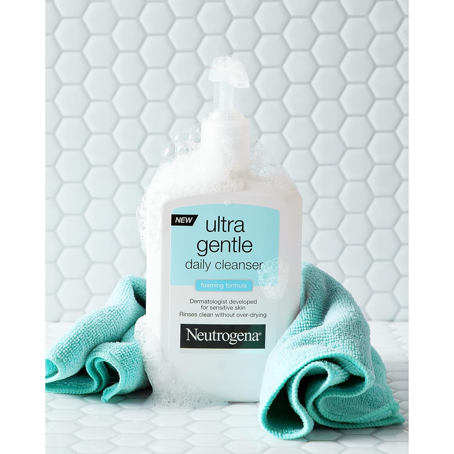 image:imageNeutrogena Ultra Gentle Daily Face Wash for Sensitive Skin OilFree SoapFree Hypoallergenic amp NonComedogenic Foaming Facial Cleanser 12 fl oz Pack of 3